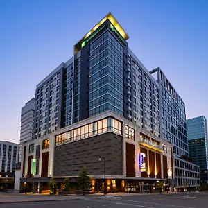 Hotel & Downtown Broadway