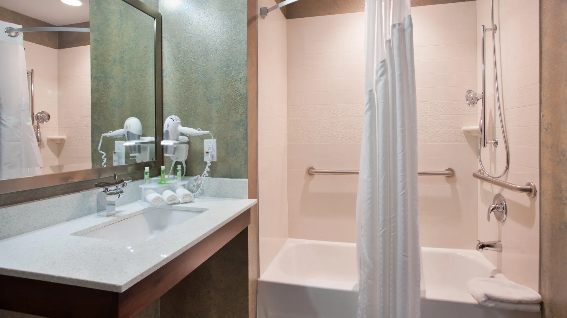 Holiday Inn Express & Suites St Louis Airport By Ihg Woodson Terrace Estados Unidos